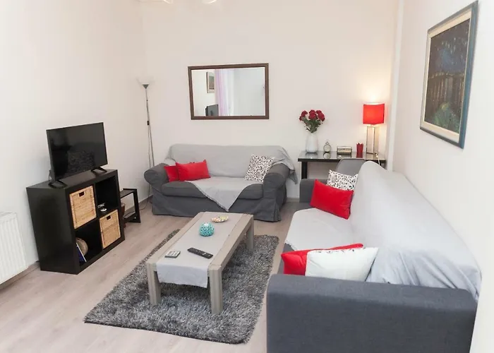 City Center Apartment Near Helexpo